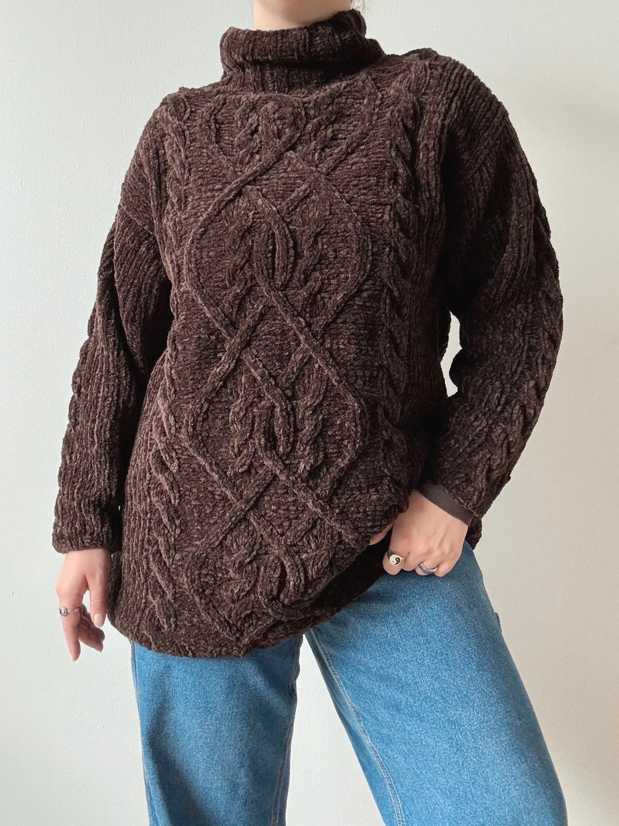 90s Vintage Express Brown Chenille Hand-Knit Sweater (M)