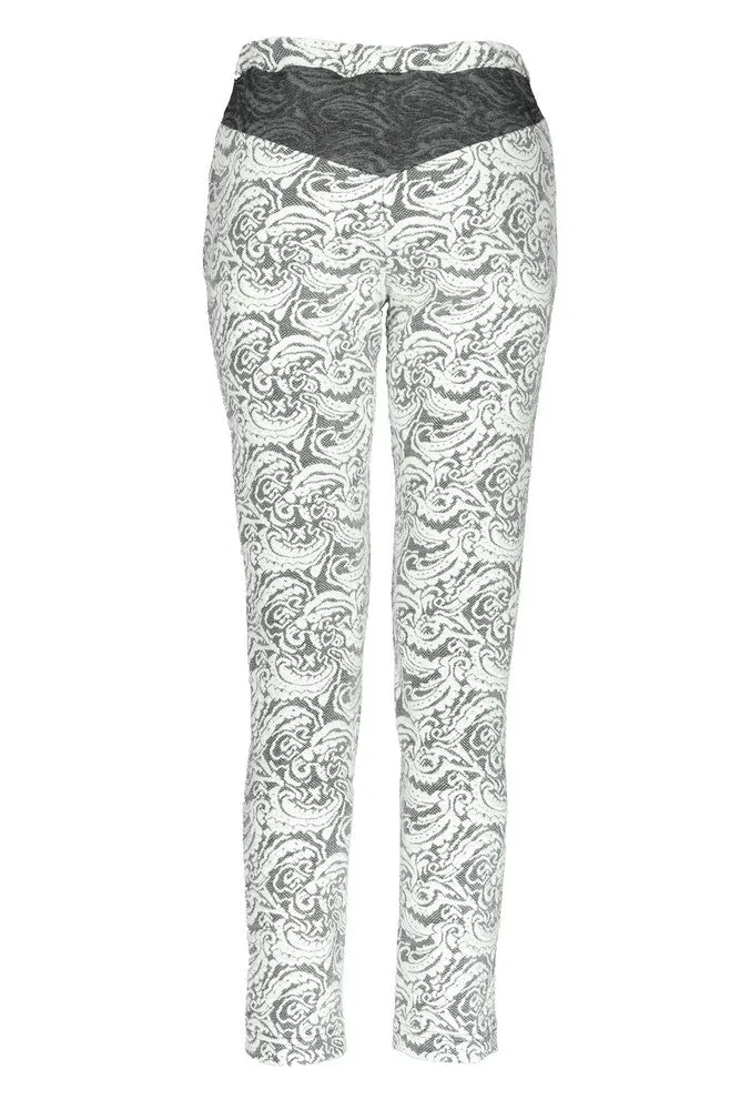 Dylan Floral Motif