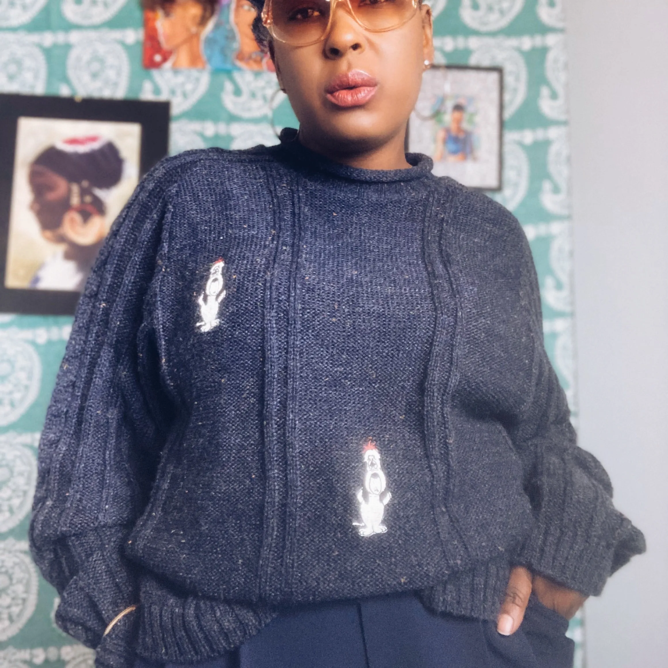 Studio Adventures 1994 Turner ENT CO. Unisex Sweater Size XL